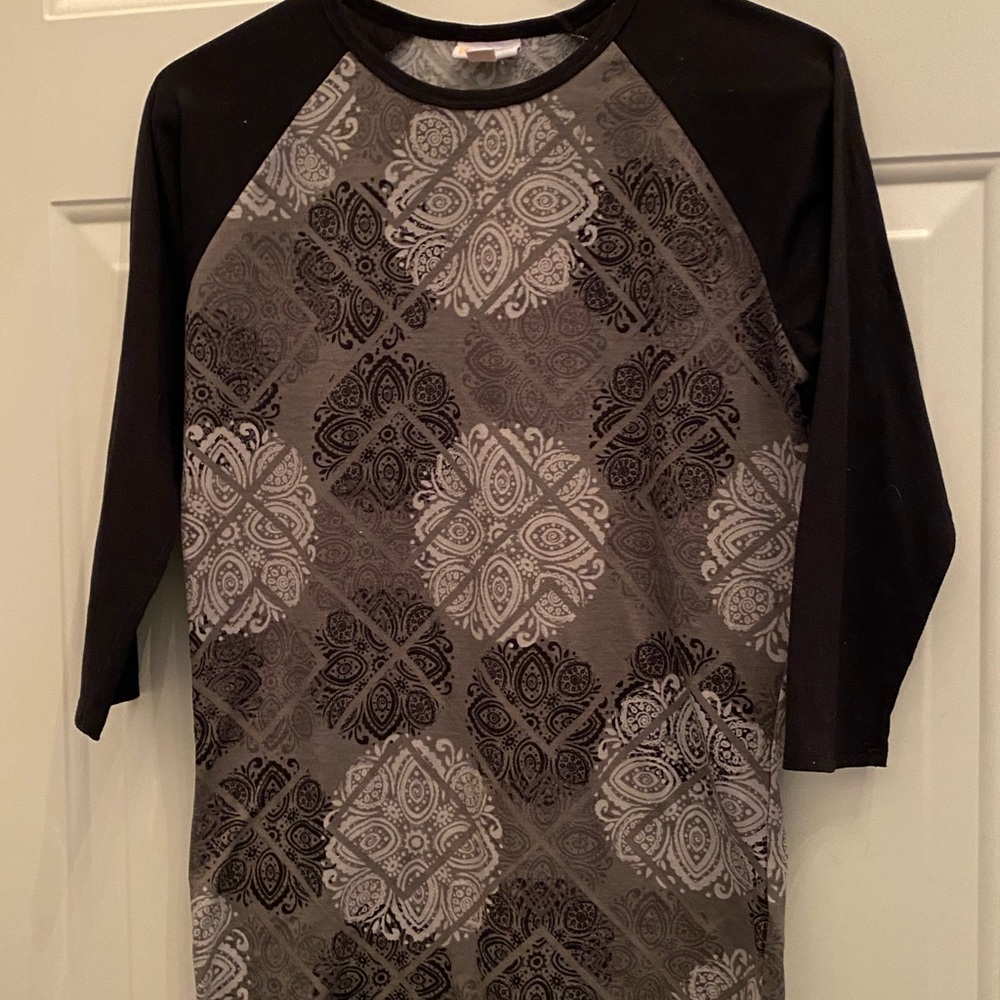 LuLaRoe Simply Comfortable Black Gray top size XS, 3/4 sleeves poly spandex